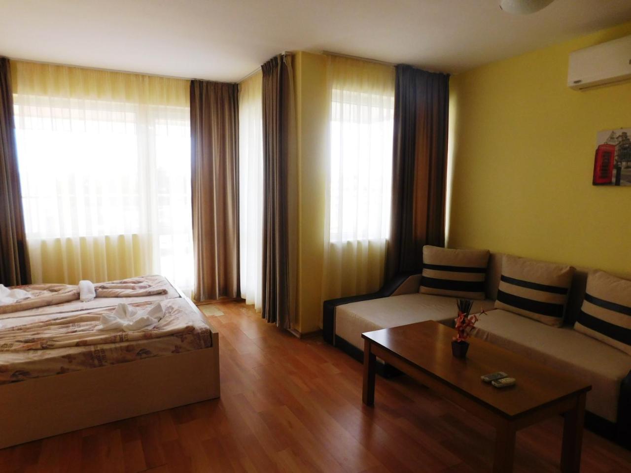 Hotel Darius Hstl Slantschew brjag Exterior foto