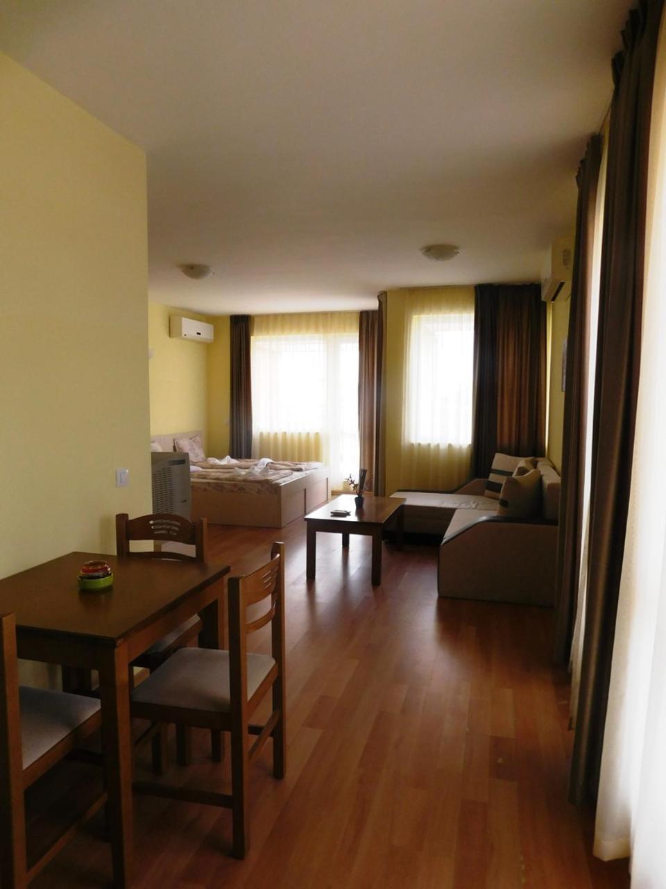 Hotel Darius Hstl Slantschew brjag Exterior foto