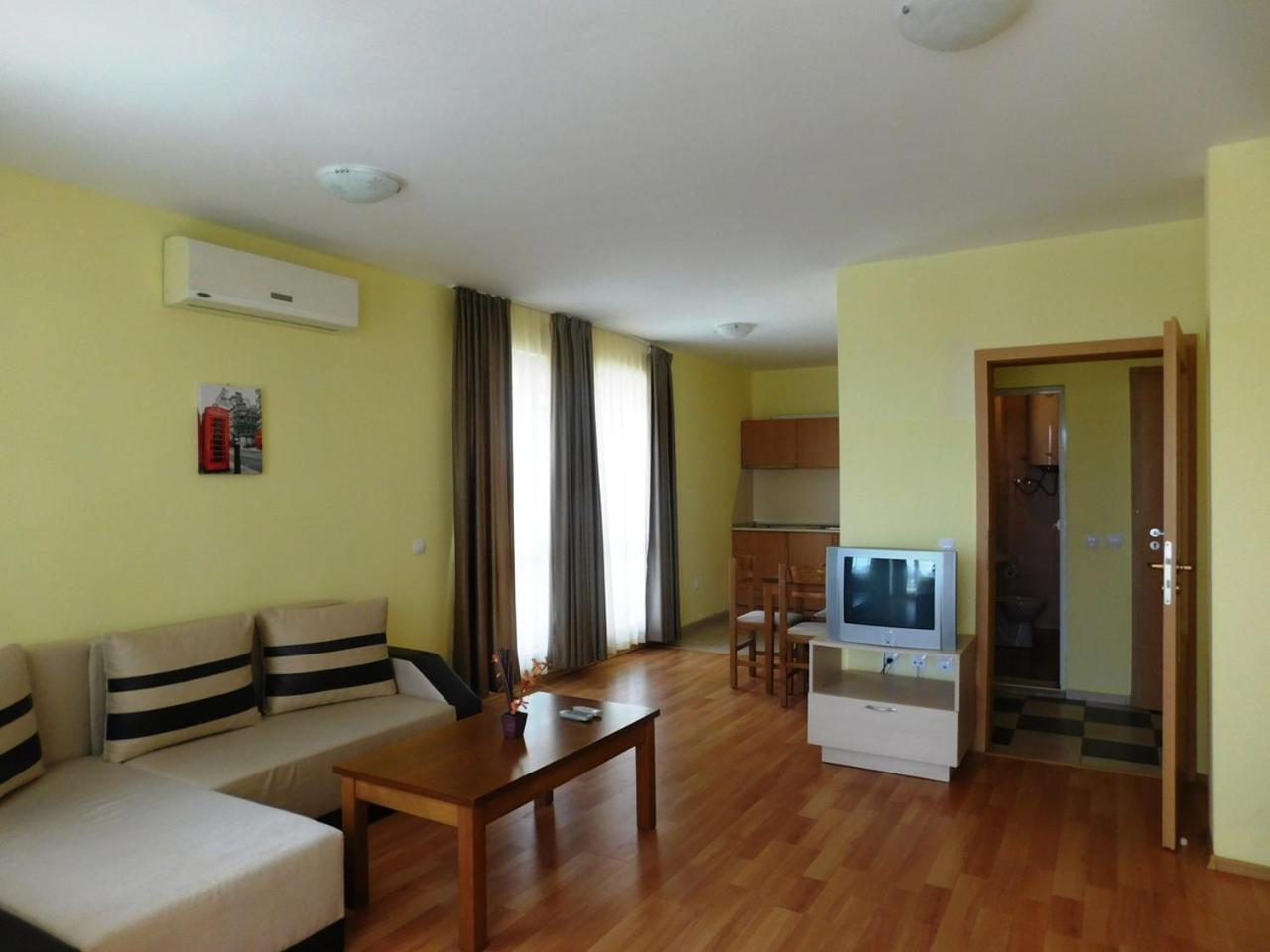 Hotel Darius Hstl Slantschew brjag Exterior foto